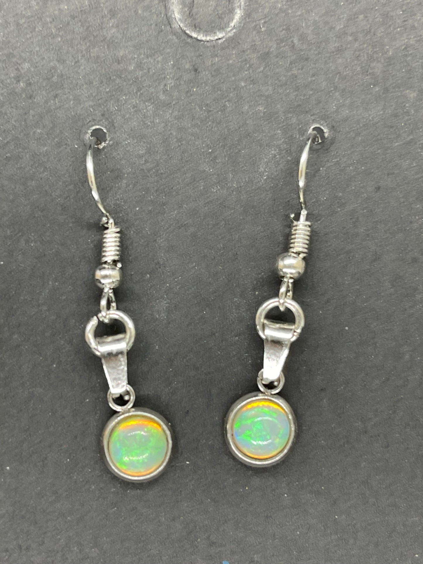 EE hanging opal earrings ￼